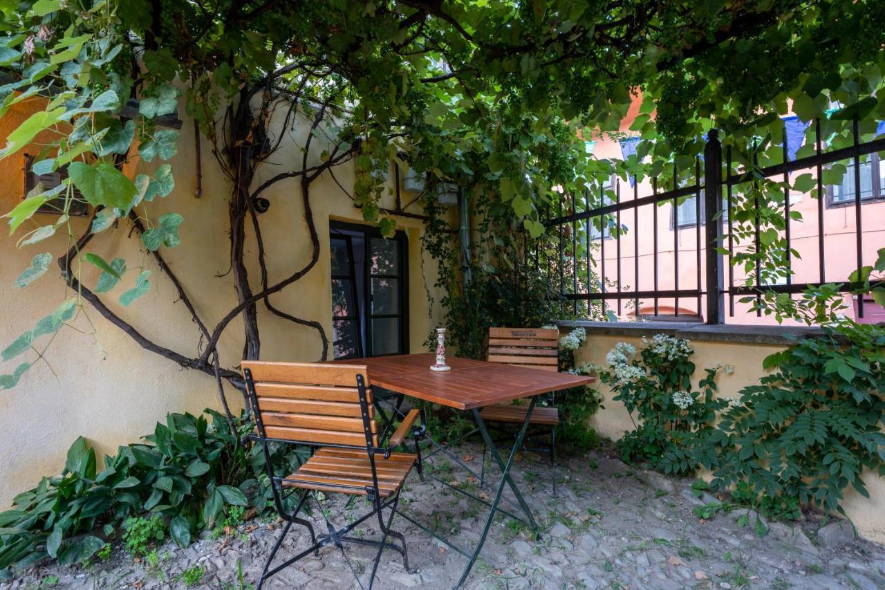 Aparthotel Casa Josef Bacon - La Strada - Sighişoara Exteriér fotografie